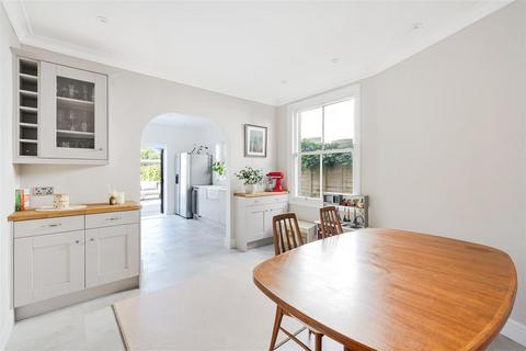 undefined, Hook Road, Epsom