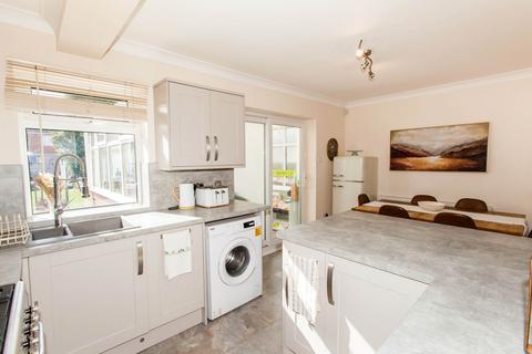 undefined, Manor Avenue, Brimington, S43