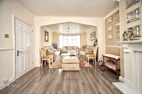5 bedroom semi-detached house for sale, Nunnery Lane, Luton, Bedfordshire, LU3 1XA