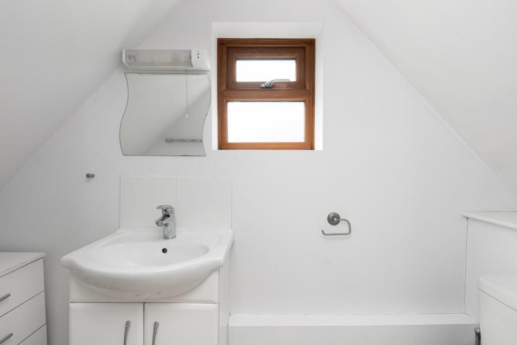 4 The Orchard, Westfield Park South, Newbridge, Ba