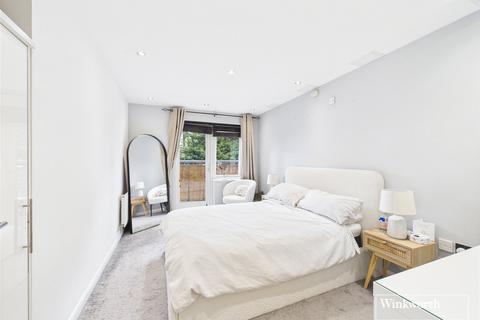 2 bedroom apartment for sale, Spencer House, 156 Station Road NW4