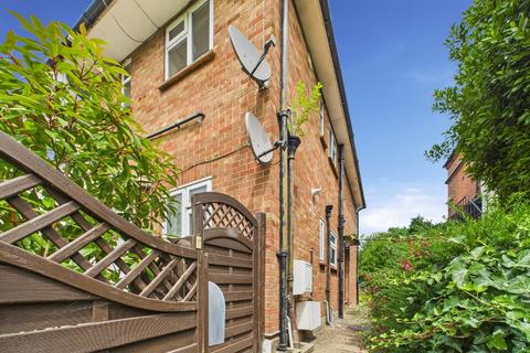 2 bedroom ground floor maisonette for sale, Bromley, Kent BR1