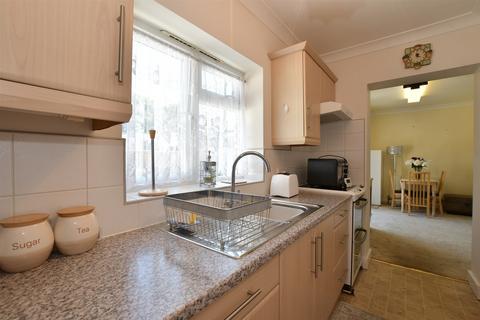 undefined, Pound Lane, Bowers Gifford, Basildon, Essex