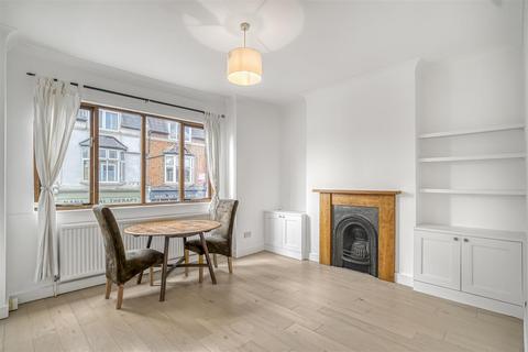 Sheen Lane, East Sheen, SW14
