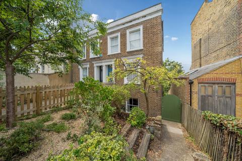 61b Lansdowne Lane, London, SE7 8TN