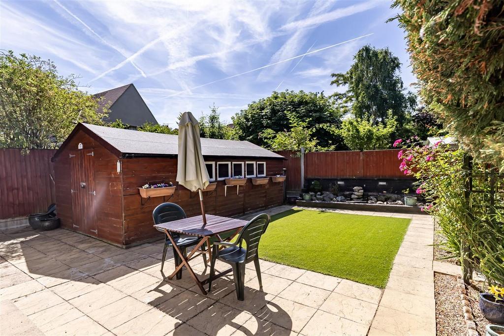 208 Queens Road CM16 (15).jpg