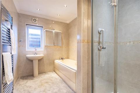 2 bedroom detached bungalow for sale, Queens Road, North Weald