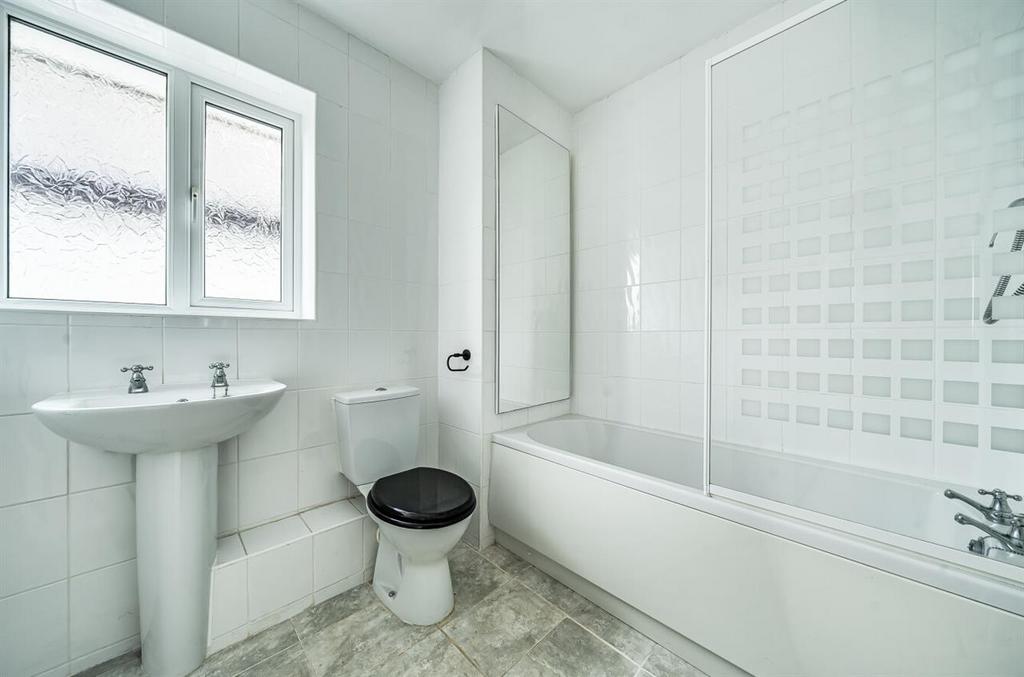 Family bathroom