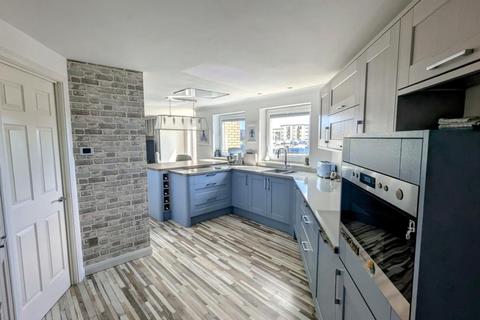 2 bedroom duplex to rent, Pocketts Wharf, Marina, Swansea, SA1 3XL