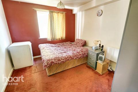 undefined, Lyle Close, Leicester