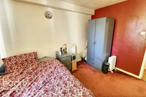 undefined, Lyle Close, Leicester