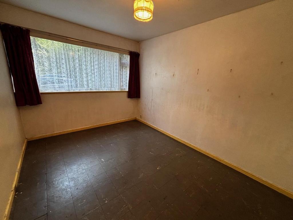 Bedroom One.jpg