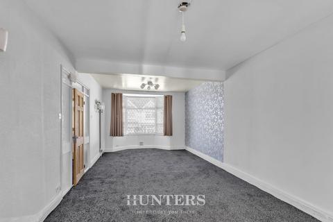 3 bedroom semi-detached house for sale, Greenway, Alkrington, Middleton M24