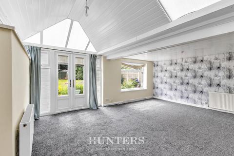 3 bedroom semi-detached house for sale, Greenway, Alkrington, Middleton M24