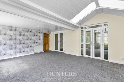 3 bedroom semi-detached house for sale, Greenway, Alkrington, Middleton M24
