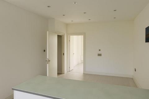 2 bedroom flat to rent, Fore Street, Edmonton, N9