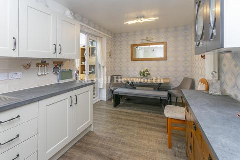 8 Cypress Walk, Barrow-in-furness, LA13 0JY