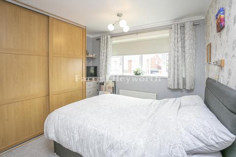 8 Cypress Walk, Barrow-in-furness, LA13 0JY