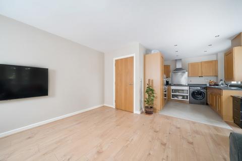 2 bedroom apartment for sale, Linden Avenue, Watford