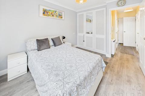 1 bedroom apartment for sale, Brighton Road, Crawley RH11