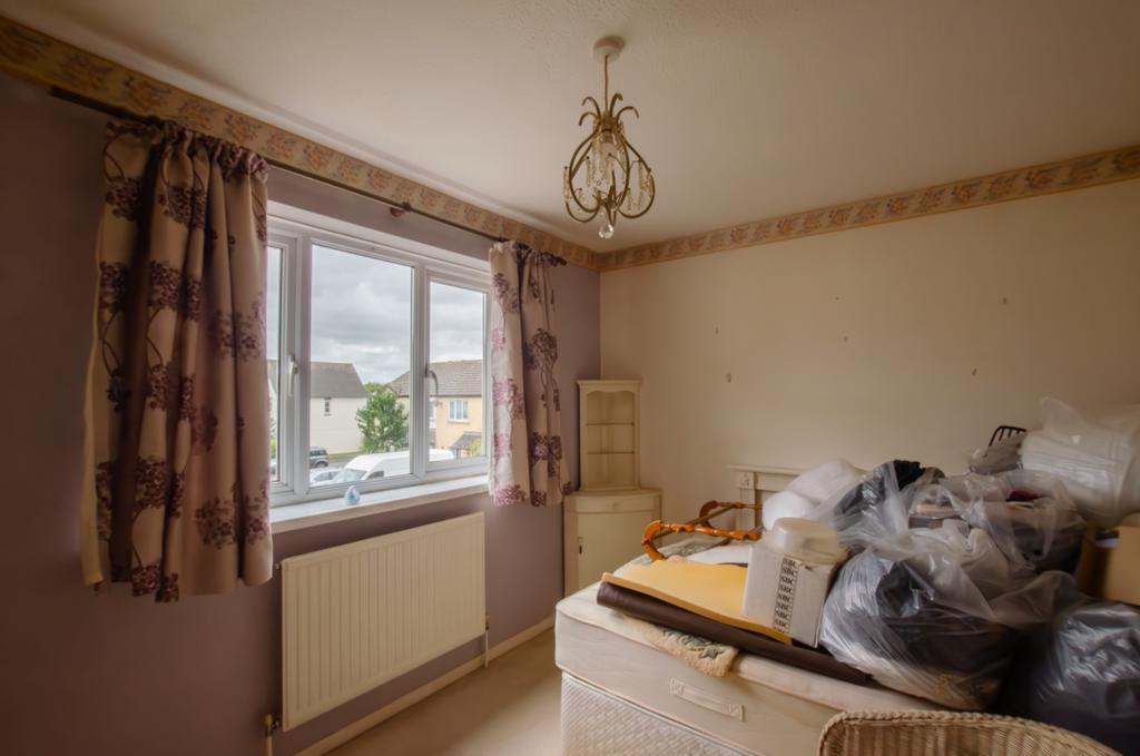 12 Cherry Tree Close - TPS Bodmin 01208 74182-5
