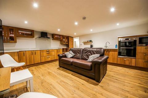 undefined, 14 Albert Road, Merseyside PR9