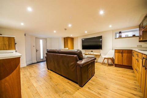 undefined, 14 Albert Road, Merseyside PR9