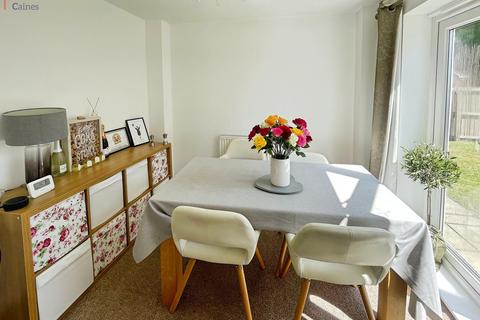 4 bedroom detached house for sale, Maes Dewi Pritchard, Brackla, Bridgend County. CF31 2ET