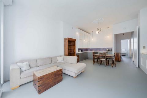2 bedroom flat for sale, Greencroft Gardens, London NW6