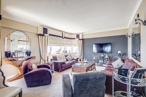 3 bedroom apartment for sale, Seaforth Road, Westcliff-on-sea, SS0