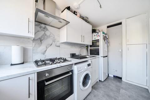 54 Gale Close, Mitcham, CR4 3QJ