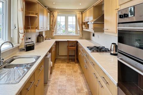 2 bedroom bungalow for sale, Cawley Lane, West Yorkshire WF16