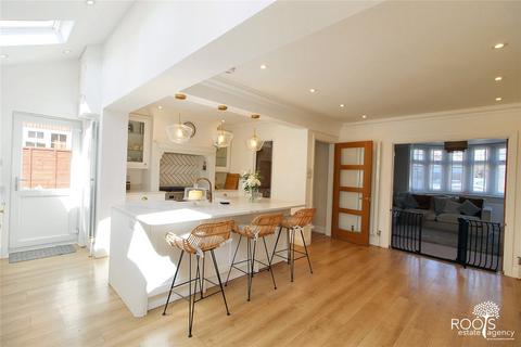 154 Bath Road, Thatcham, RG18 3HJ
