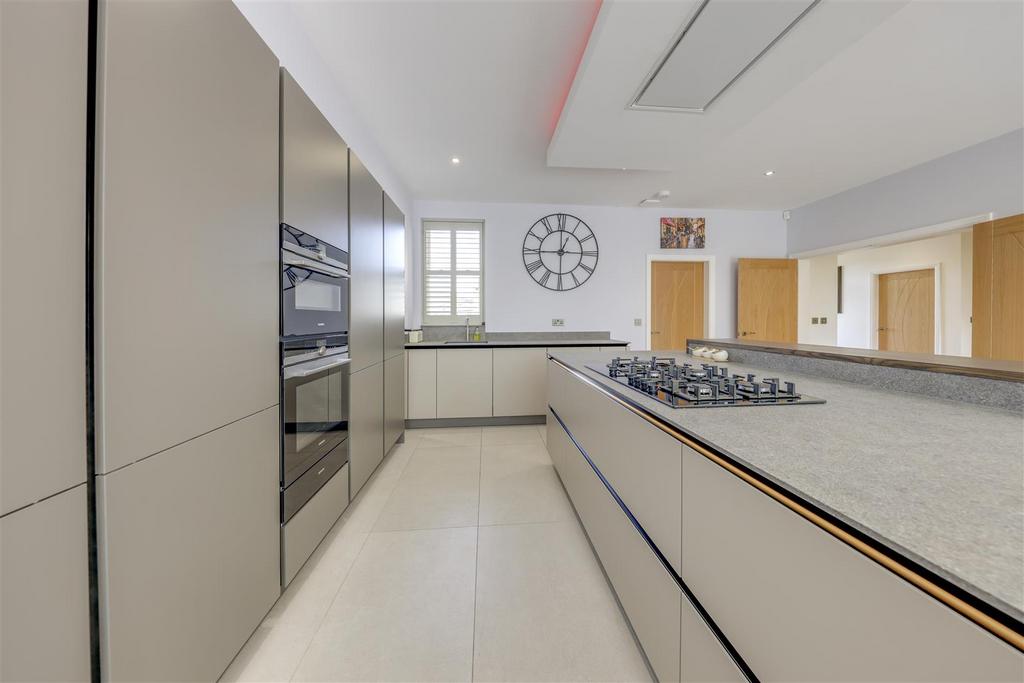 Kitchen Alt 2