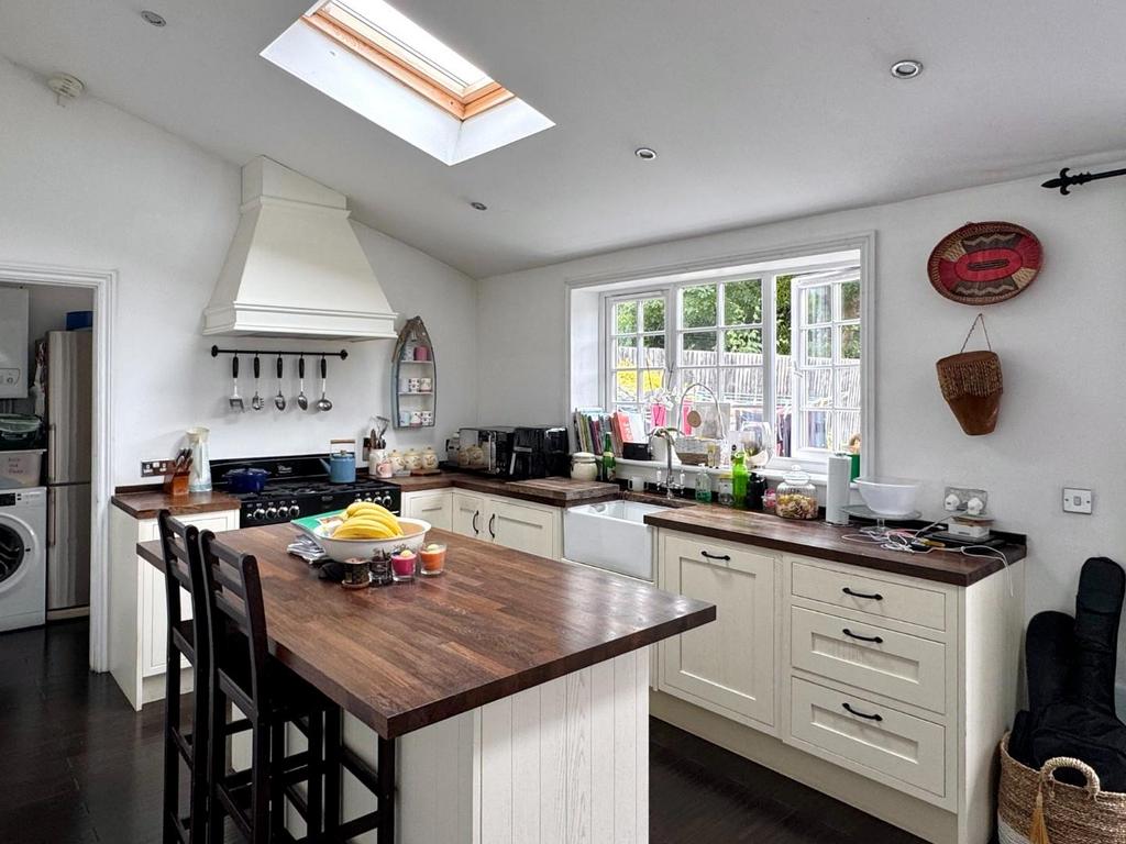 Kitchen/Dining