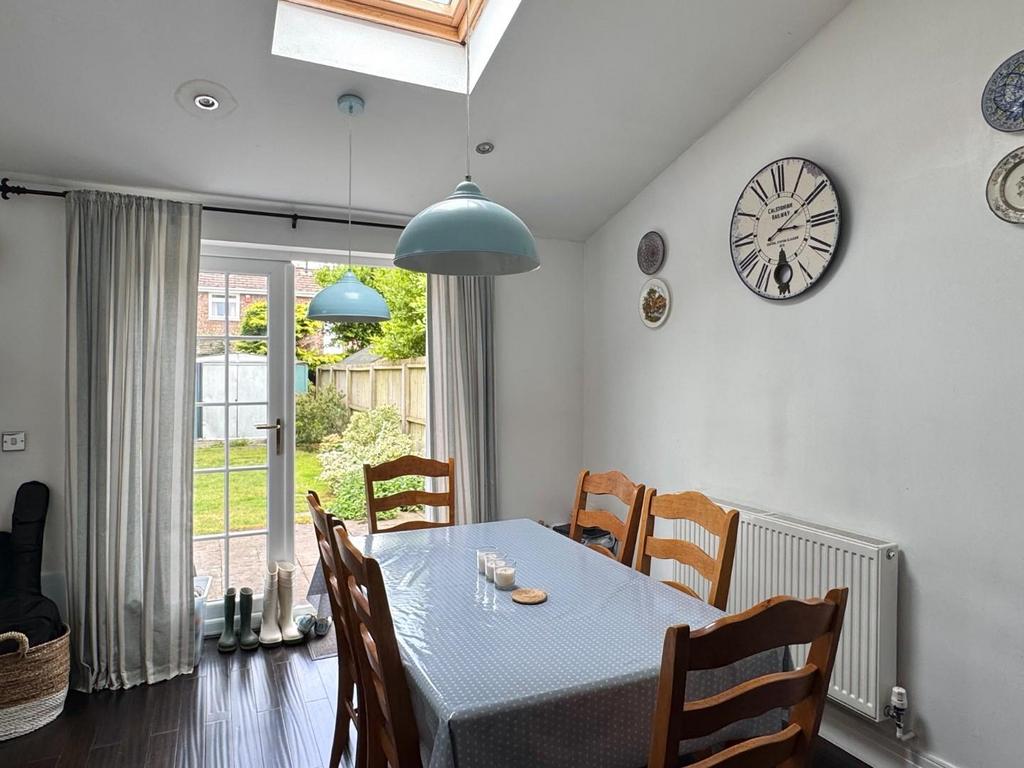 Kitchen/Dining