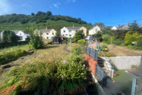 undefined, Ogilvie Terrace, Deri CF81