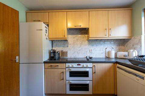3 bedroom house for sale, Cedar Drive, Perth