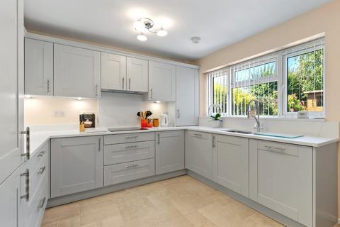 32 Browmere Drive, Croft, Warrington, WA3 7HR