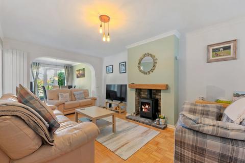 32 Browmere Drive, Croft, Warrington, WA3 7HR