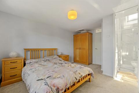32 Browmere Drive, Croft, Warrington, WA3 7HR