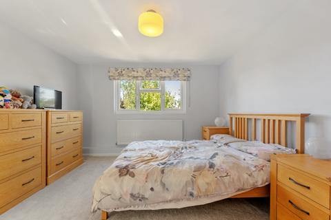 32 Browmere Drive, Croft, Warrington, WA3 7HR