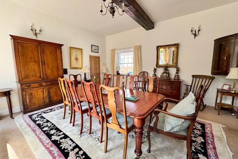 4 bedroom semi-detached house for sale, The Mansion Stables 21 Westgate Louth LN11 9YJ