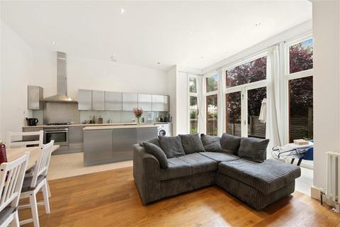 2 bedroom flat for sale, Putney Hill, SW15