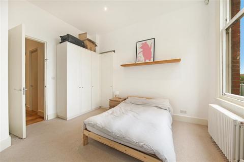 2 bedroom flat for sale, Putney Hill, SW15