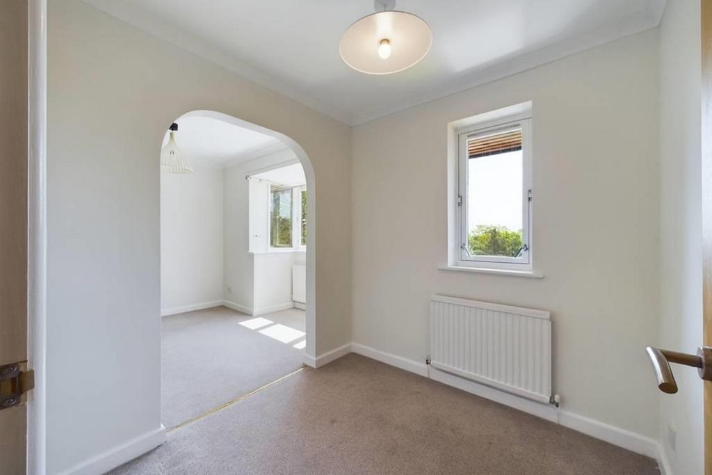 CAM01635 G0-PR0046-STILL015-thumbnail-h750-70.jpg