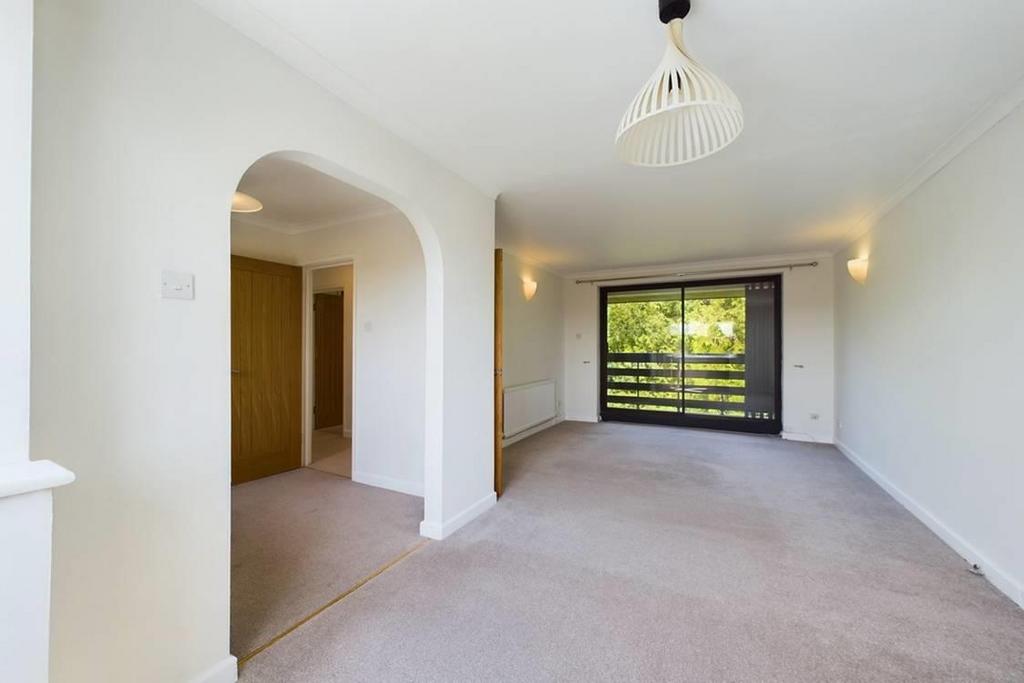 CAM01635 G0-PR0046-STILL016-thumbnail-h750-70.jpg