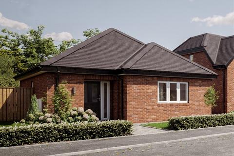 2 bedroom detached bungalow for sale, Lyttleton Gate, Studley, Warwickshire, B80