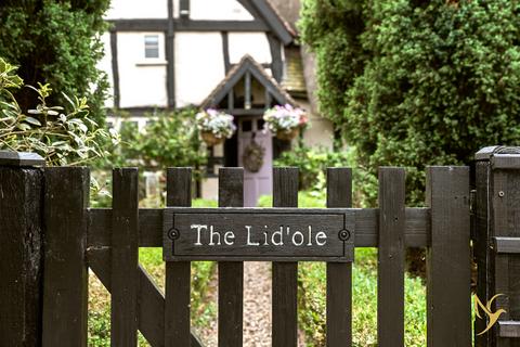 undefined, Pershore WR10