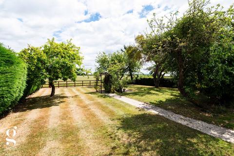 4 bedroom semi-detached house for sale, Canon Pyon Road, Holmer, Hereford